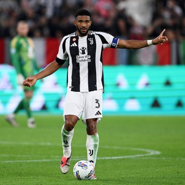 Thực sự là đùi! Juventus đã chơi trong tám trận ở Serie A.