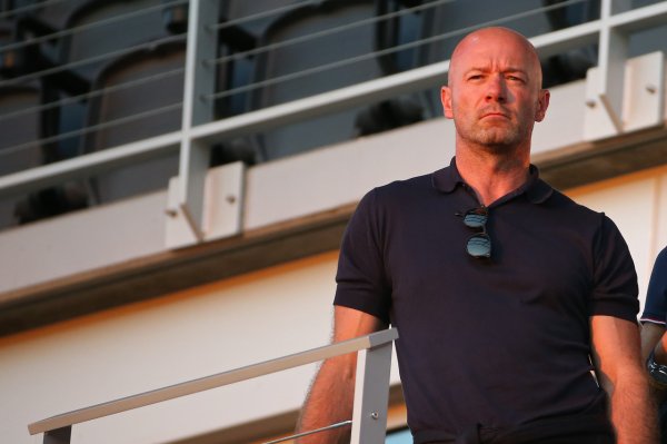 Hiller: Tôi sẽ bỏ lỡ trận đấu đầu tiên của Newcastle với Champions League do xung đột trong lịch trì