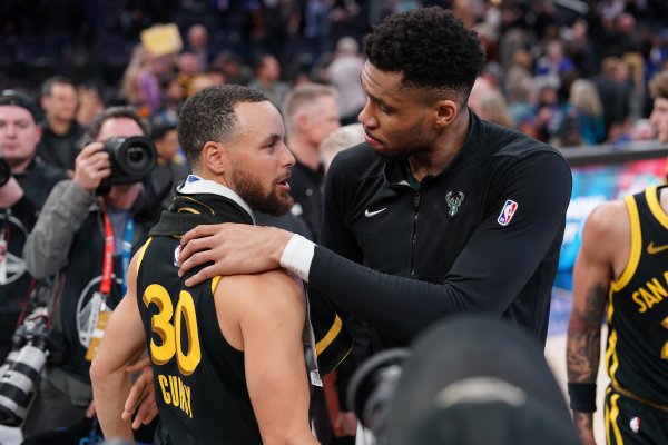 A-Smith: Nếu Antetokounmpo về 