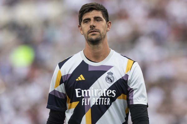 Marca: Courtois kết thúc kỳ nghỉ sớm để trở lại Real Madrid, nhận được lời khen ngợi từ ban huấn luy