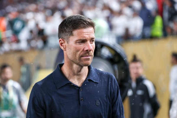 Vẫn được tin cậy! Romano: Ban lãnh đạo Real Madrid ủng hộ HLV Alonso và không xảy ra khủng hoảng nội