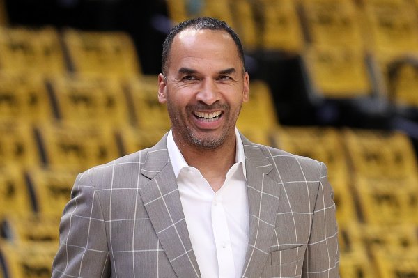 Đấu trường: Harrison không cần phải bí mật. Tại sao không tiết lộ tình trạng bí mật của anh ấy vào n