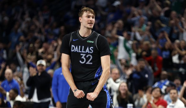 Malone: ​​​​Nếu tôi là Kidd, tôi sẽ chỉ tập trung vào Flagg. Anh ấy là tương lai của đội bóng.